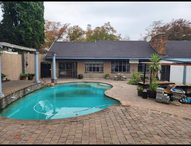 4 BEDROOM HOUSE FOR SALE IN SASOLBURG EXT 4